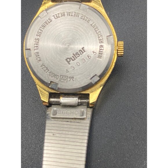 Vintage Pulsar Watch V231-0130 Womens Gold Tone Quartz 1980s New Battery Works - Picture 8 of 13